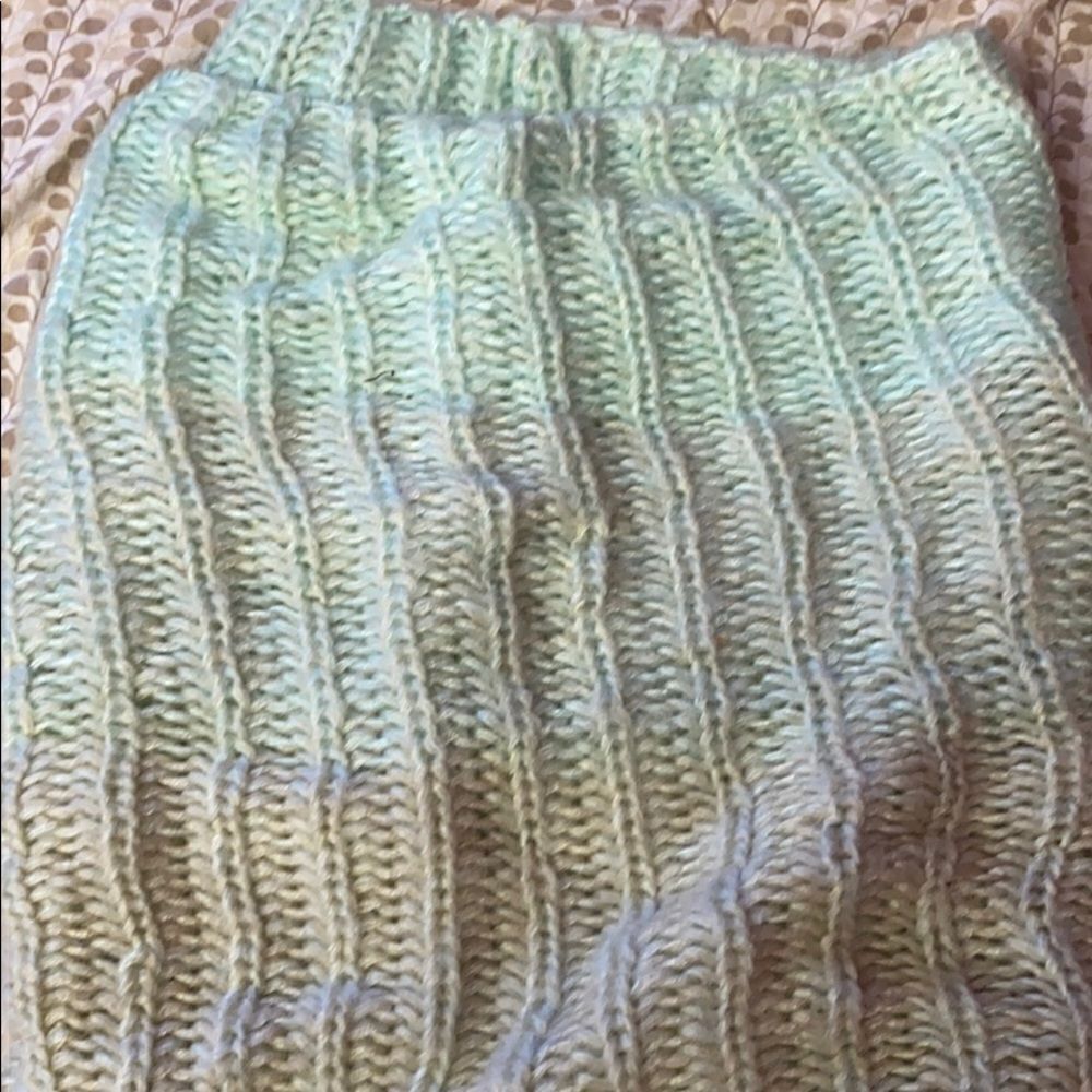 Knit Ricki’s Scarf - Picture 5 of 5